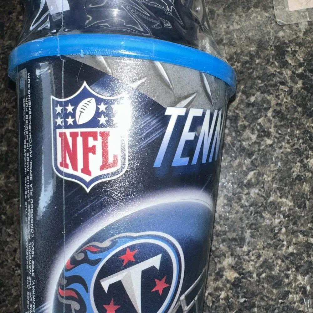 Tennessee Titans Helmet Cup 32oz Plastic with Straw